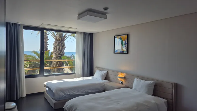 [Seongsan, Seogwipo] Ocean Gallery Premier House ☆ Panoramic ocean view in 1 second when you open your eyes ☆ 50 pyeong. 3 rooms 4