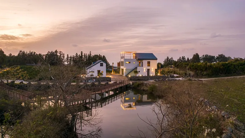 [Aewol, Jeju] Ocean View, 5 Rooms, 5 Bathrooms, Large Family Pool Villa for Up to 13 People 27