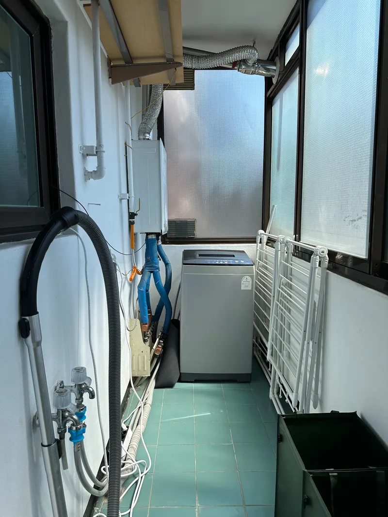 [Seodaemun, Seoul][Seoul Mapo] 7-minute walk from Hongik Univ. Station, three-room 10