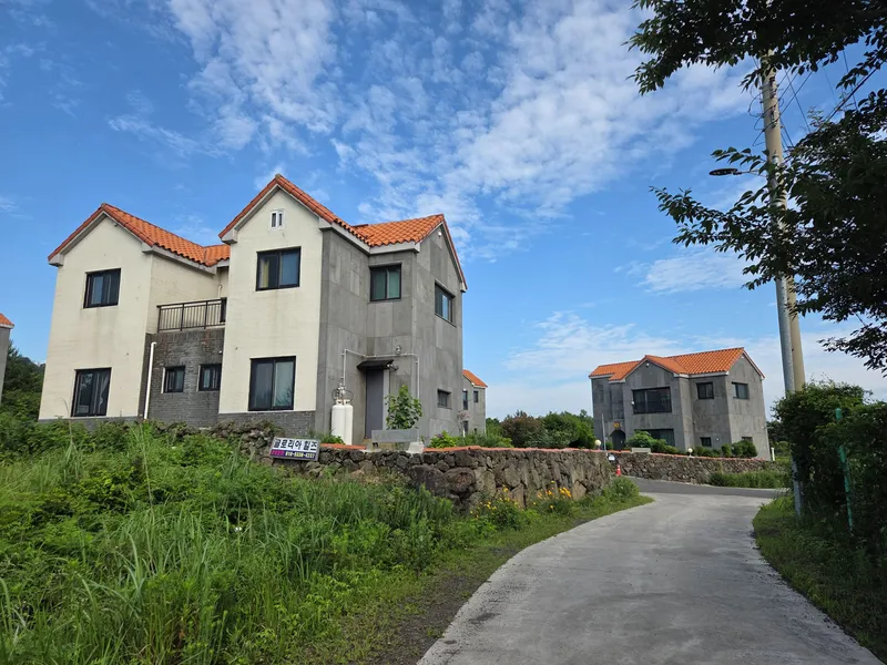 [제주 구좌] 신축3년된방5개1/2층게스트만 전체사용 68