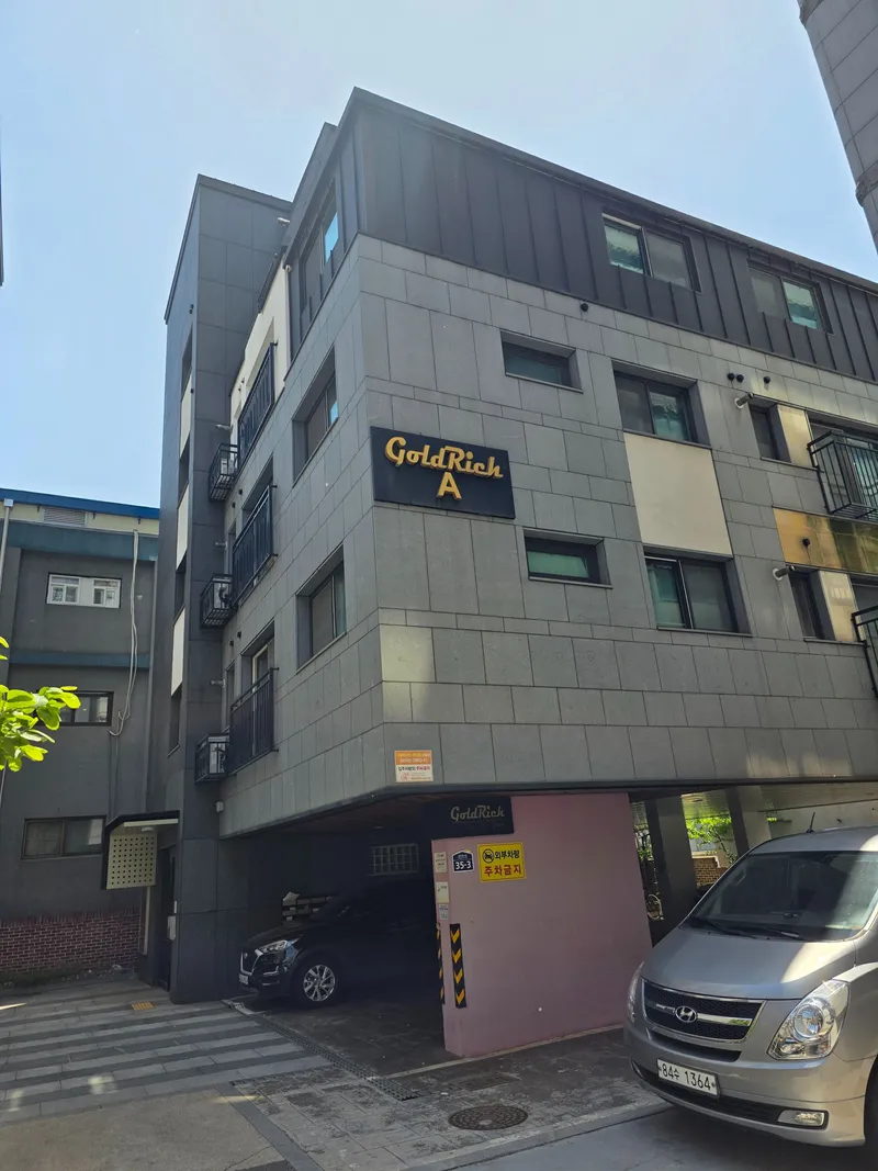 [서울 마포] 홍대 마포구청역 도보 1분 투룸 36