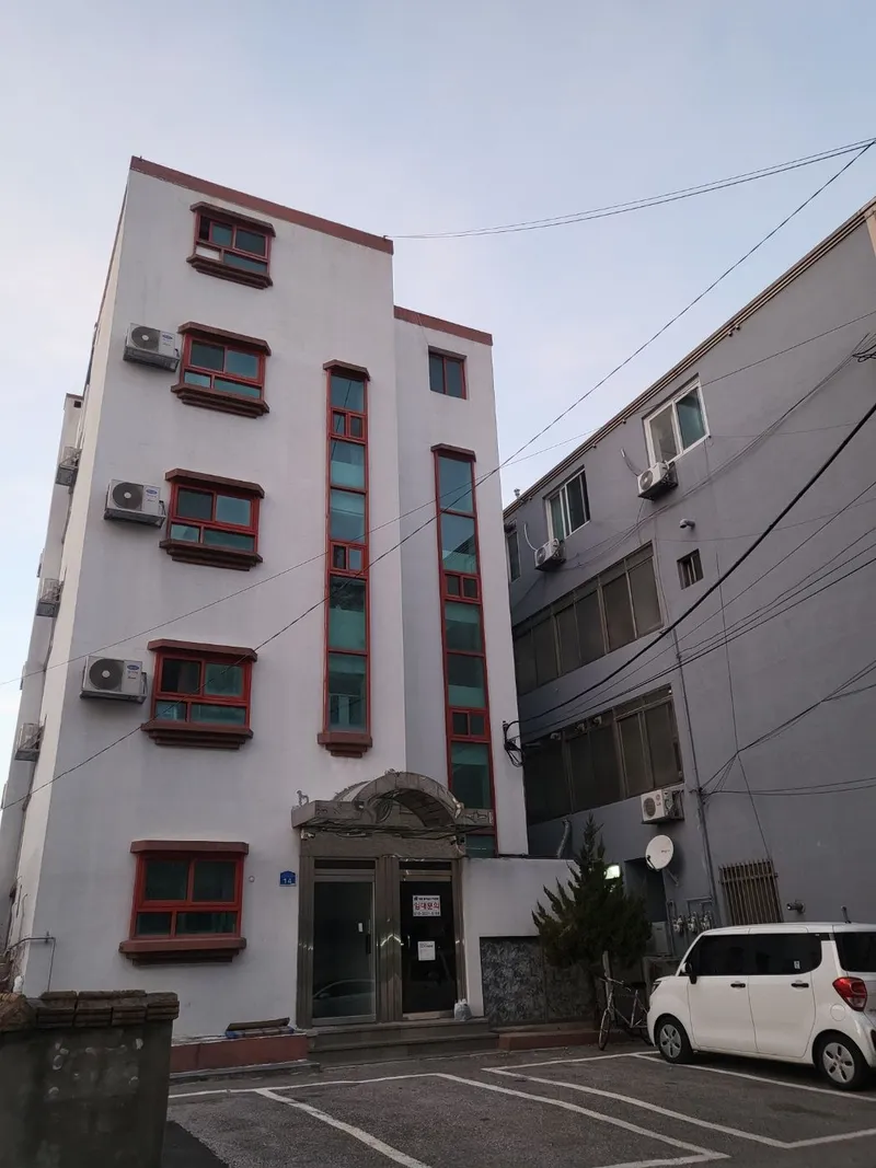 [Gangneung] Gangneung Station, Beach Central Market E-Mart 5 minutes away 5