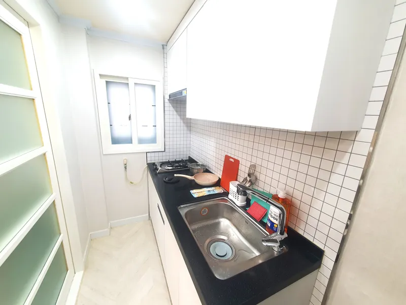 [Gumi] Fully remodeled, fully-furnished one-room apartment, Unit 202 10