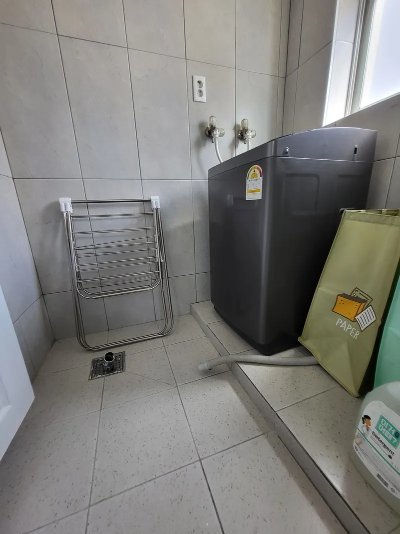 [Suyeong, Busan] 3 minutes from Gwangan Station, a beautiful and happy home with a class A queen bed and large TV~ 20