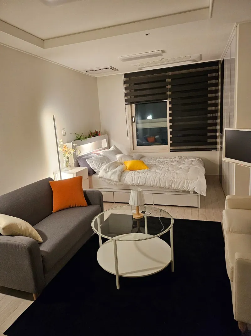 [Hwaseong] Newly built officetel, fully furnished, 3-5 minutes walk from Byeongjeom Station, N.3 6