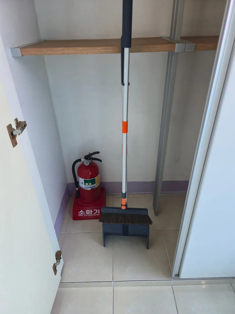 [Suyeong, Busan] Best location with excellent transportation and accessibility right in front of Suyeong Station / Cozy house 26