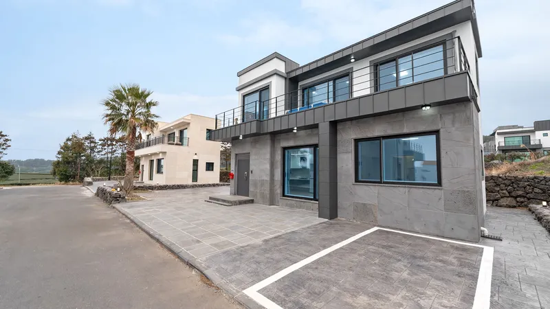 [Gangjeong-dong, Seogwipo] A quiet village with green tea fields in Gangjeong-dong, a sentimental private house 102 34
