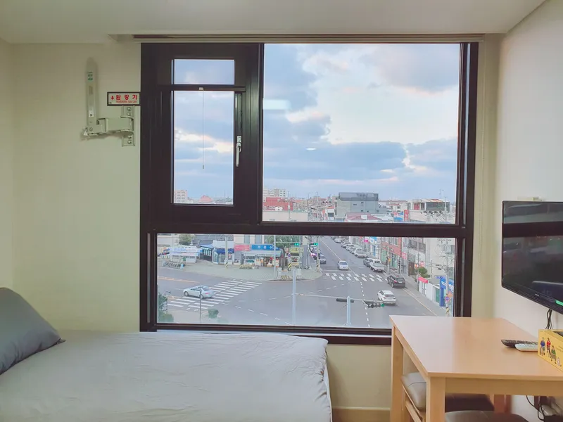 [Yongdam 2-dong, Jeju] Yongdam Airport Shortest Distance Twin Room Accommodation Laundry and Cooking Available 5