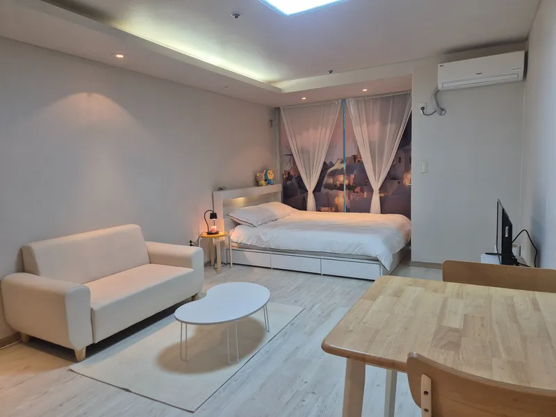 [Anyang] 1 minute walk from Indukwon Station Exit 2, clean and quiet officetel 18
