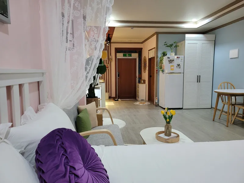[제주 애월] 가성비 감성숙소,75인치TV,실평수15평,테라스,잔디마당 16