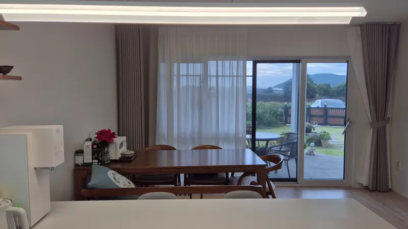 [Hangyeong, Jeju] A three-story detached house with a view of Chagwido Island and windmills. 10