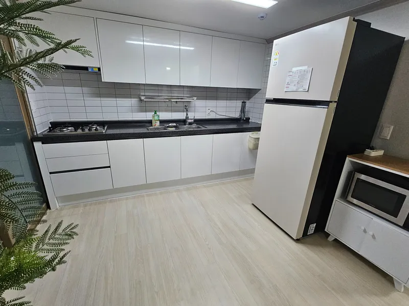 [부산 북구] 덕천역 조용한 역세권 풀옵션 10