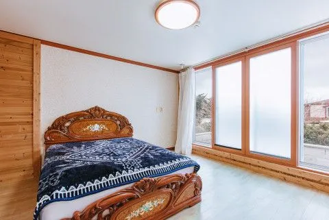 [Aewol, Jeju][Jeju Sogil-ri] A rest area in the forest with a view of the distant sea and Mt. Halla (2nd floor) 2