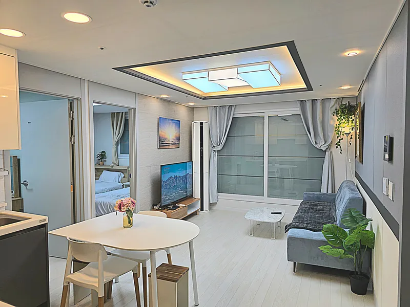 [Gangseo, Seoul] 10 min walk from Kkachisan Station (Line 2, 5)/2 rooms/3 beds/Fully furnished/Newly built 14