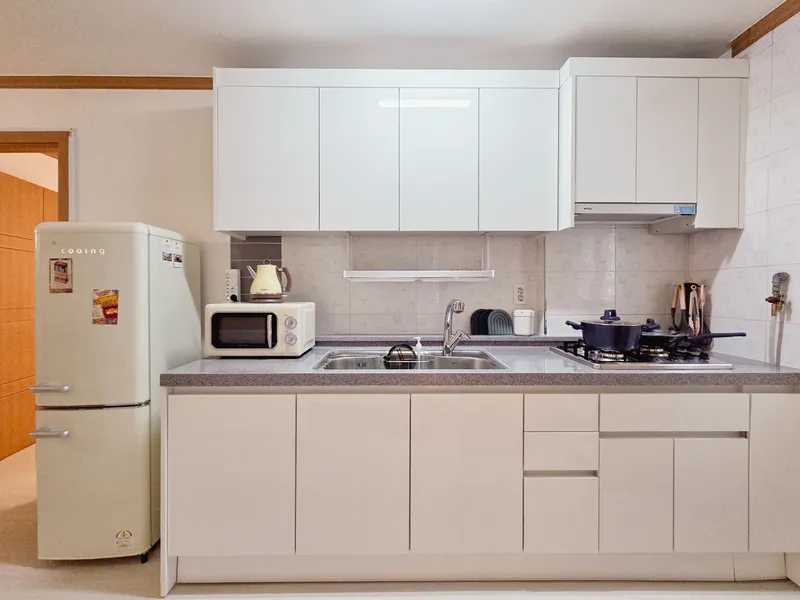 [Mapo, Seoul] 4 minutes from Gongdeok Station, 3 queen/3 single beds, business trip/family accommodation in Hongdae and Yeouido 12