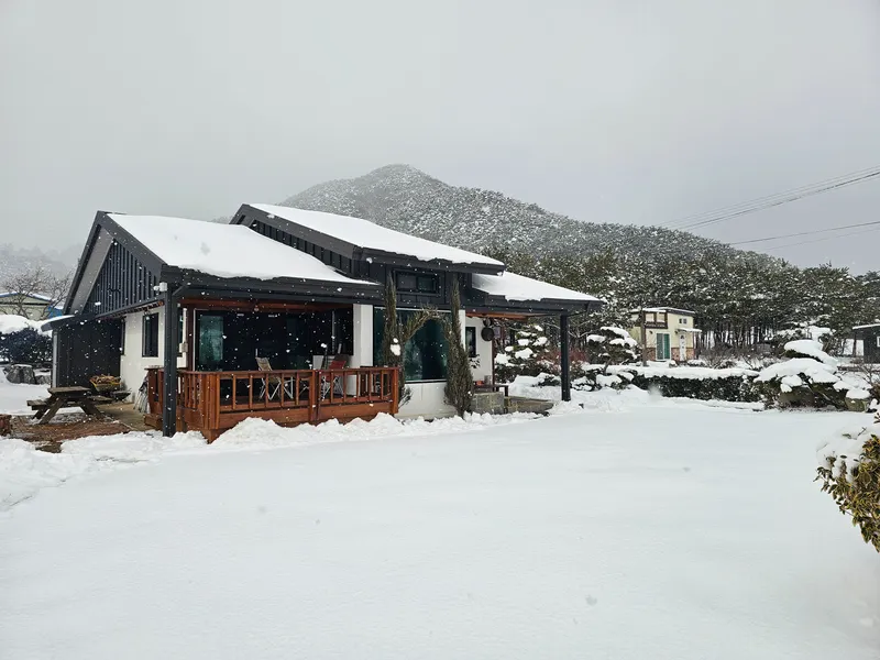[Buan] A secluded, rural, single-family Hanok house with a spacious yard on the Byeonsan Peninsula #Dogs Allowed 51