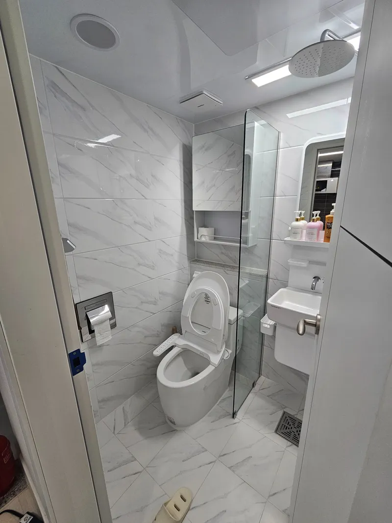 [Ansan] 28th floor officetel with ocean view bedroom on Banwol Island 11