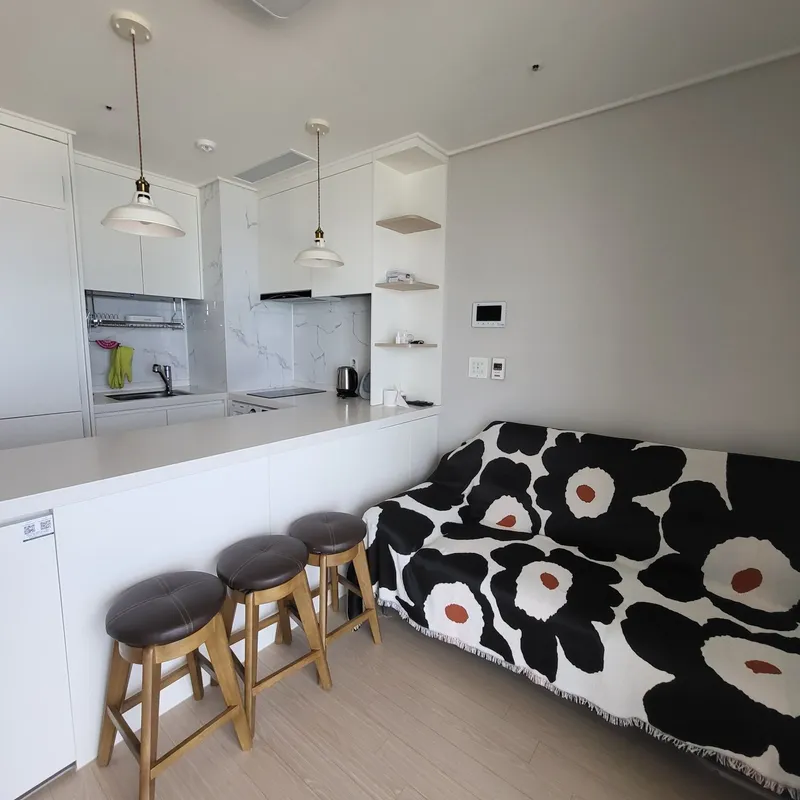 [Yangyang] Front ocean view, 4 people, bed sunrise view, spacious terrace, full options, OTT available 19