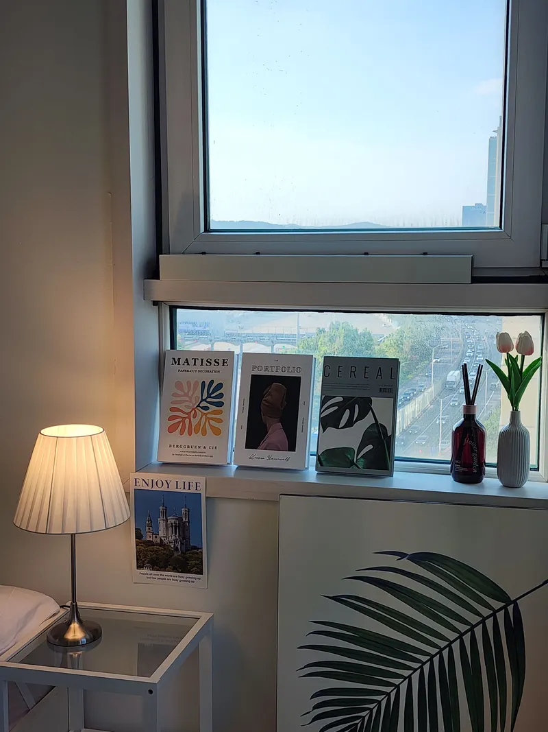 [Seongnam][Center of Bundang Jeongja Cafe Street] Pleasant large complex with 3 elevators 5