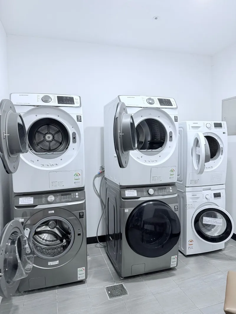 [Gangneung] Living for a month, 1 minute from the beach, clean and spacious 11 pyeong 10