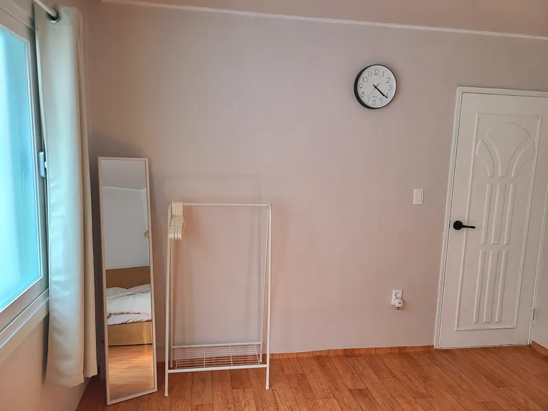 [Gimhae] A neatly organized two-room apartment in Naedong 3