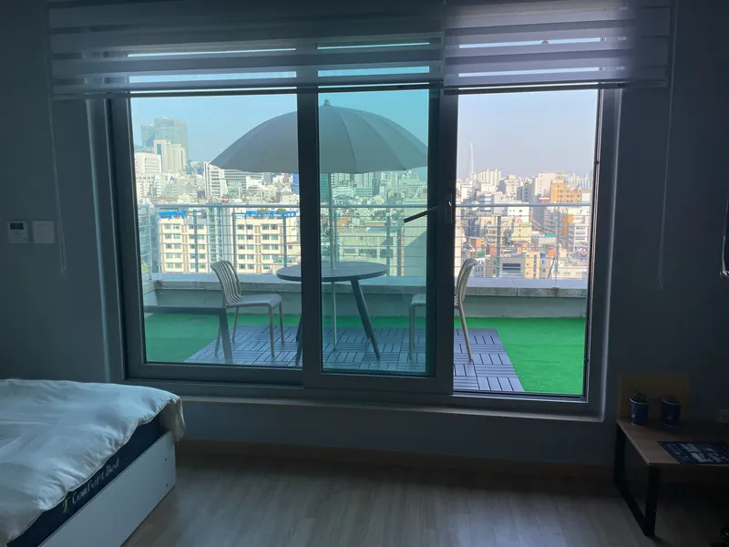 [서울 강남] 강남5분거리  전망좋은 고층 테라스 10평 13