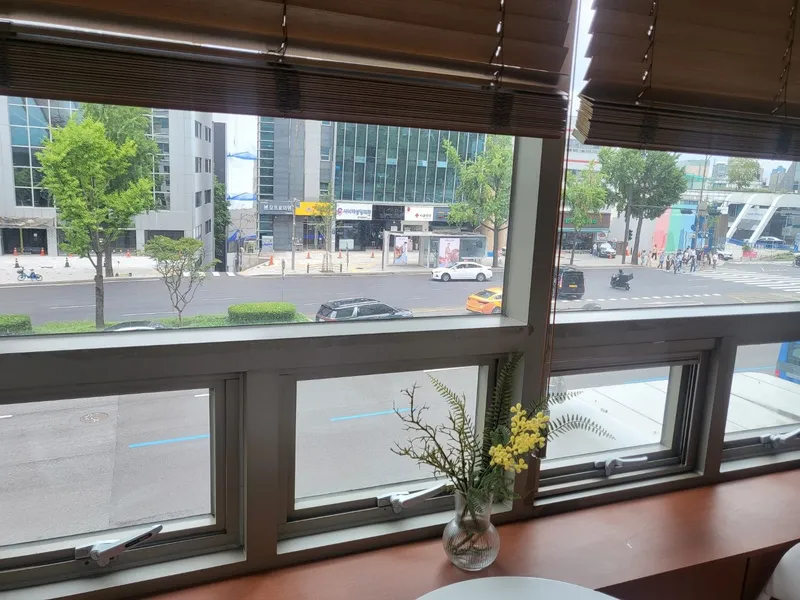 [서울 강남] 가로수길 신사역 6분 풀오피스텔 8