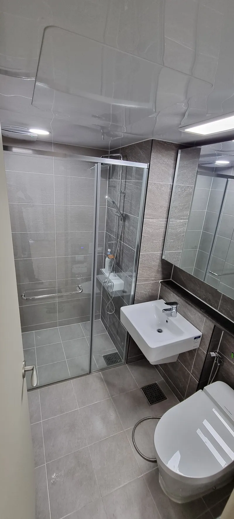 [Dong-gu, Daegu] 33 pyeong new apartment with full options, 3 minutes walk from Dongdaegu Station 7