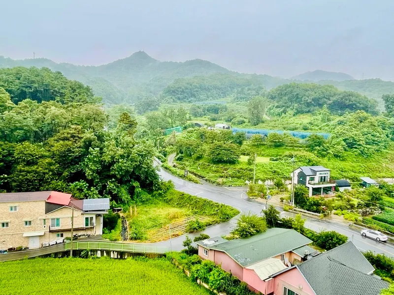 [충북 충주] KTX역 5분 비내섬 온천 골프장 인근 리모델링 감성숙소 21