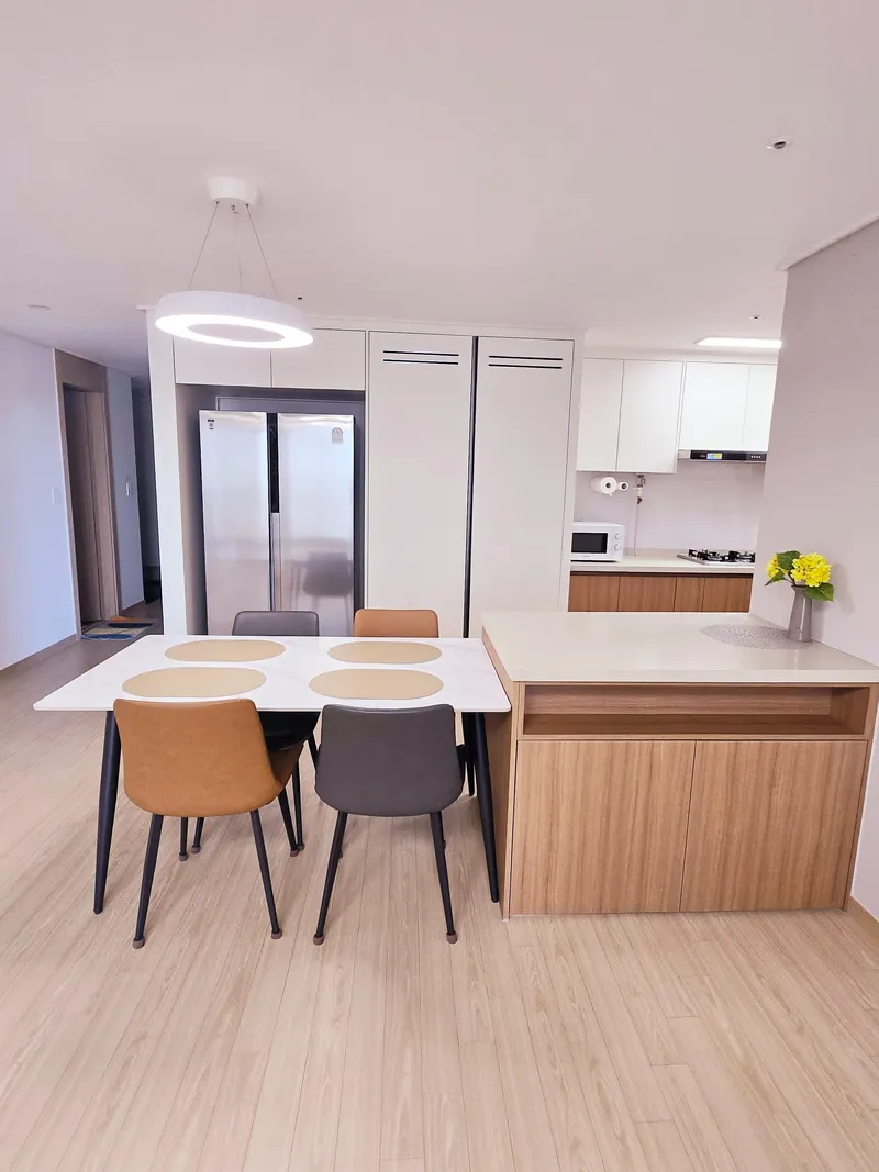 [Gangneung] New Ocean View Apartment, 34 Pyeong, Fully Furnished Three-Room, 8th Floor / 5-Minute Walk to the Sea 17
