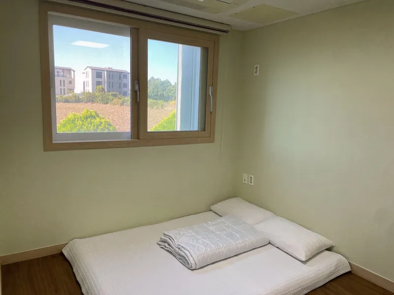 [Aewol, Jeju] Stone wall & grass yard, fully-optioned 1.5 room with cooking facilities (B101) 2