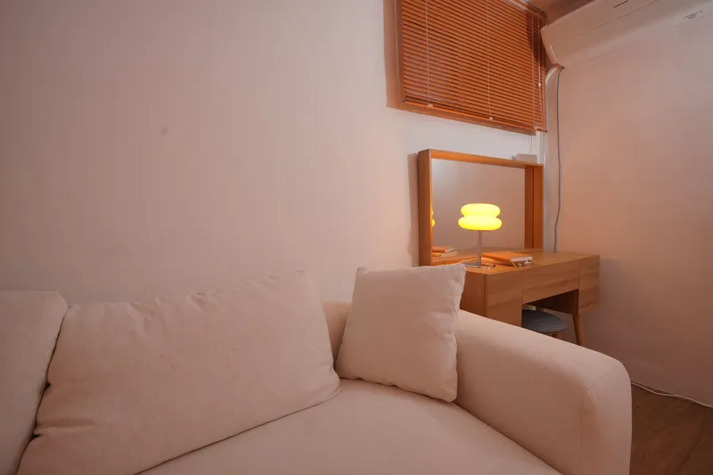 [Jongno, Seoul] #5 min walk from Hyehwa Station #Recently remodeled #3 rooms + 1 bathroom #Beam projector cinema 3