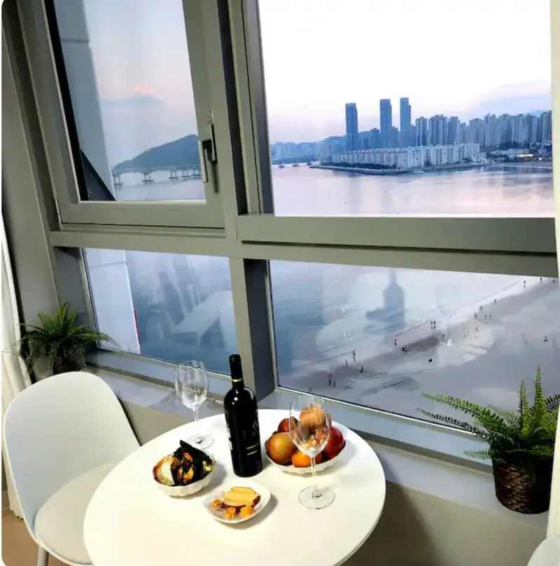 [Suyeong, Busan] A hot place, emotional accommodation just 1 minute from the beach 28
