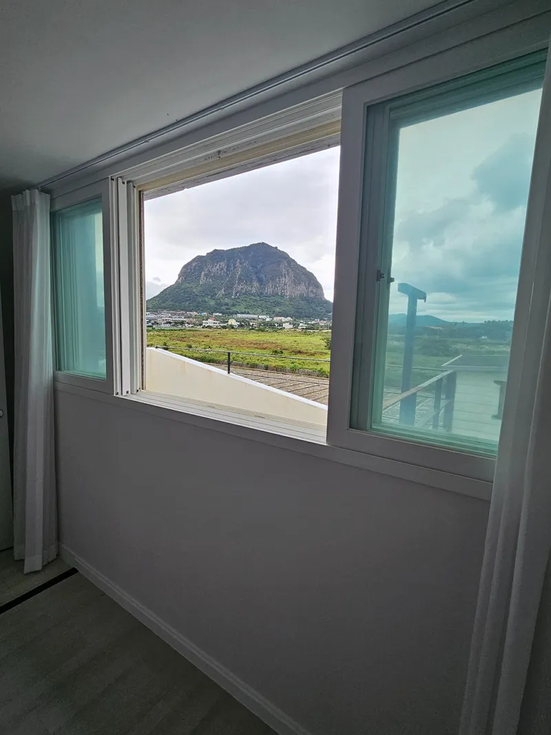 [Andeok, Seogwipo] Haemuri-dong, a two-story accommodation with a seasonal view of Sanbangsan Mountain 6