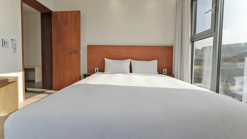 [Aewol, Jeju] Ocean View, 5 Rooms, 5 Bathrooms, Large Family Pool Villa for Up to 13 People 6