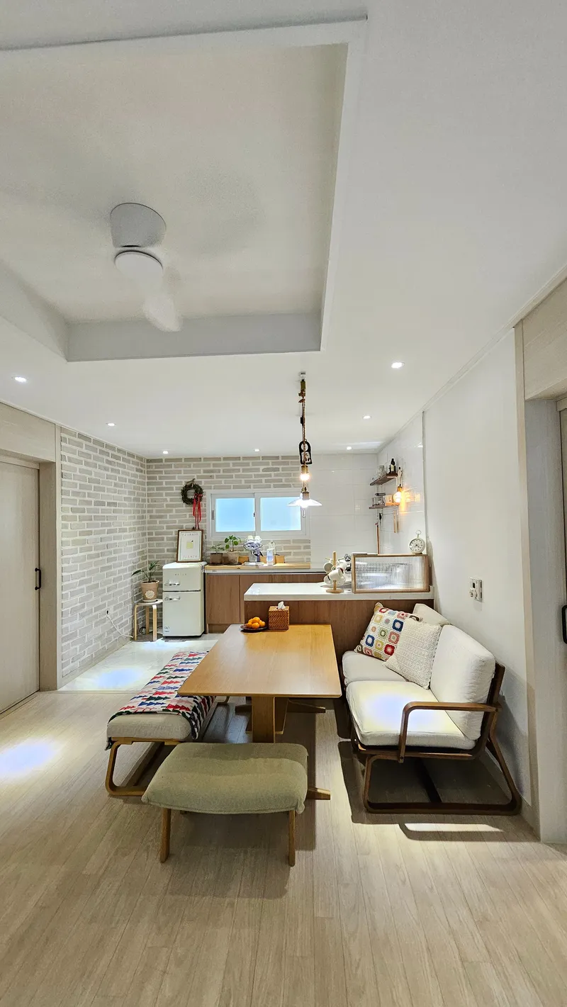 [Busanjin, Busan] 10-minute walk from Gaegeum Subway Station, 3-minute walk from Singaegeum Bus Stop 20