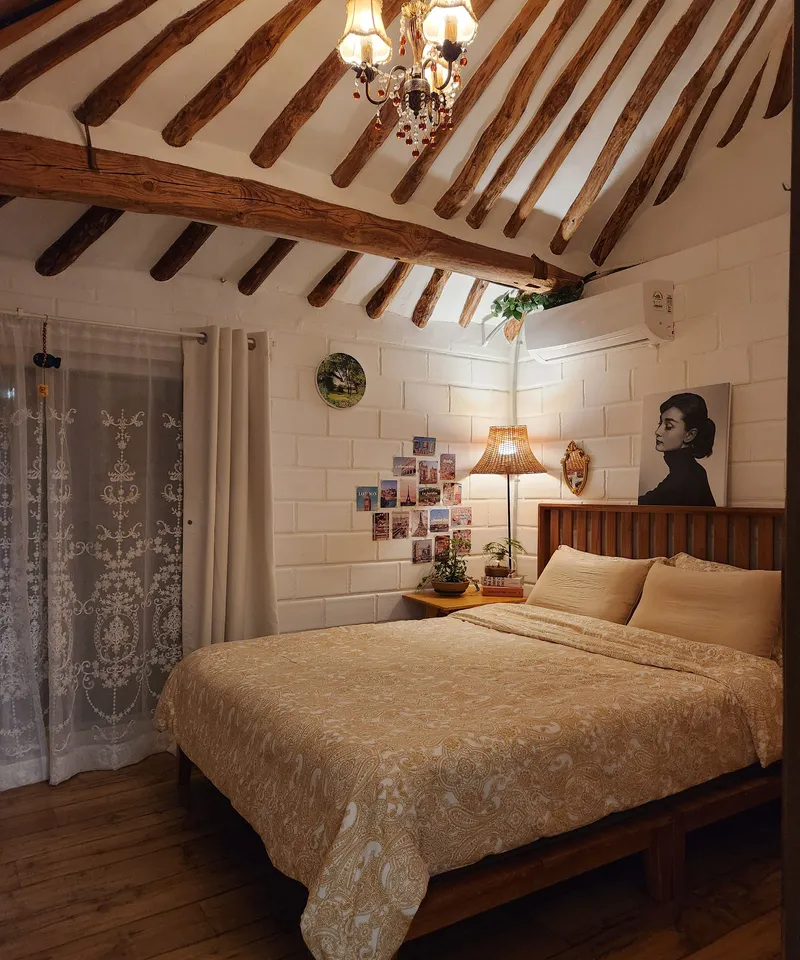 [Namhae] 141 pyeong independent Korean house with beautiful rafters, 5 minutes walk from German Village & the sea 8