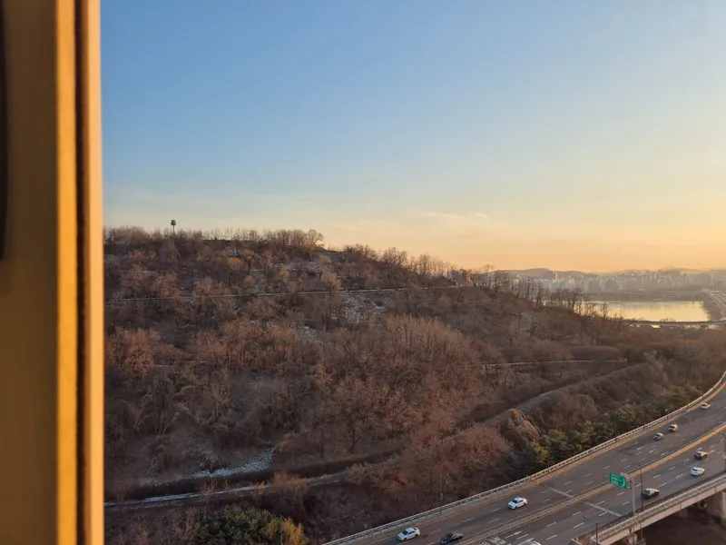 [Goyang] Sangam 5 minutes, Magok 15 minutes, Hangang view duplex officetel 20