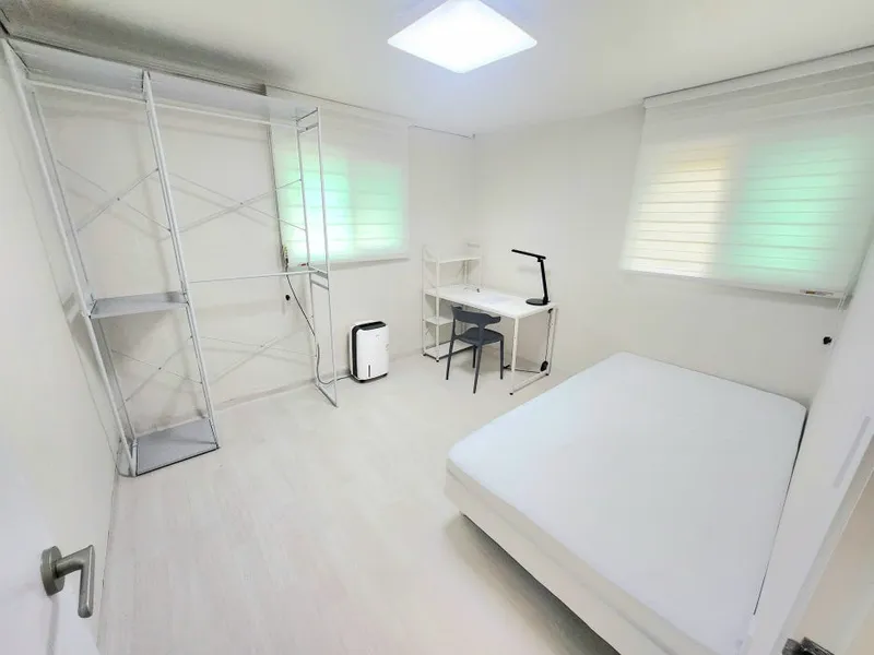 [Jung-gu, Seoul] 4th female-only share house in the ultra-close vicinity of Yaksu Station, 1 minute away 2
