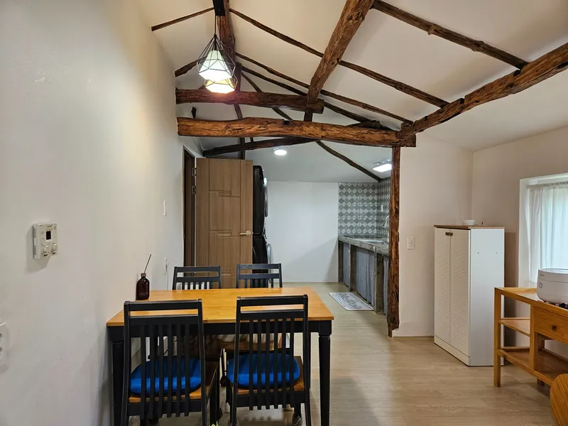 [Namwon, Seogwipo] Taeheung Jeju Original Gojae, detached house, front and back yards, dogs and cats allowed 11