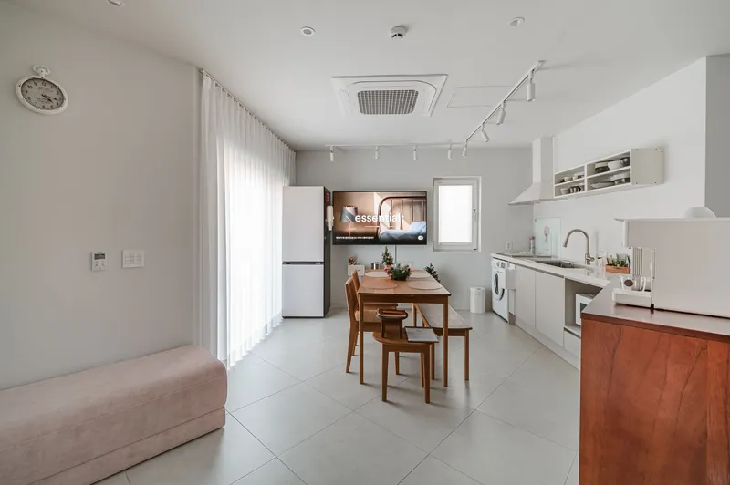 [Hangyeong, Jeju] Panpo Sea Garden, Private Pool Villa with the Best Sunsets as a Bonus 17