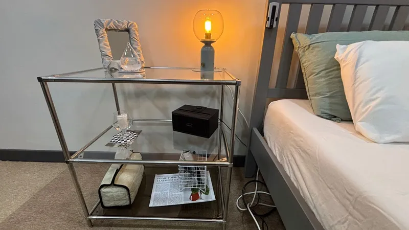 [Dong-gu, Daejeon][Daejeon Station Special] Tempur Queen Bed + Emotional Safety Accommodation + Free Parking + Netflix + Business Trip 10
