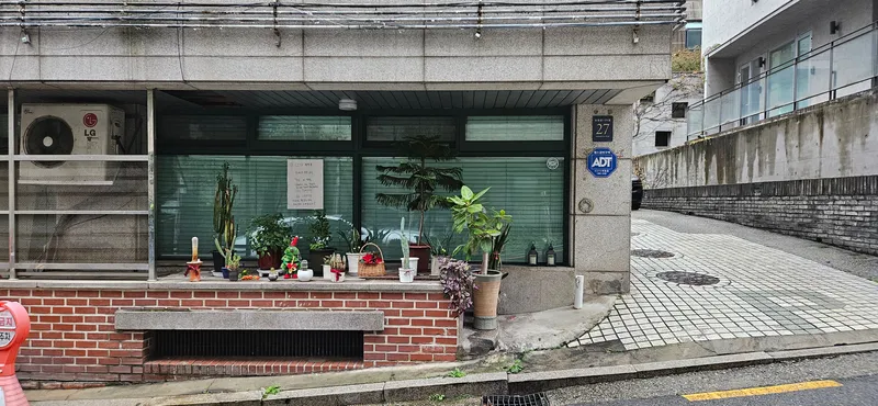 [Gangnam, Seoul] Nonhyeon-dong White Tone Urban Emotional Accommodation #303 6