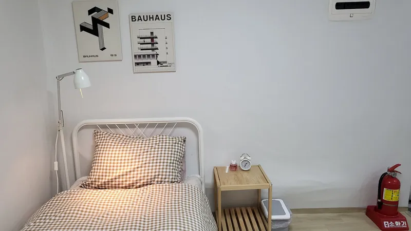 [Seongbuk, Seoul] One-room single-person accommodation 2 minutes from Sangwolgok Station 104 2