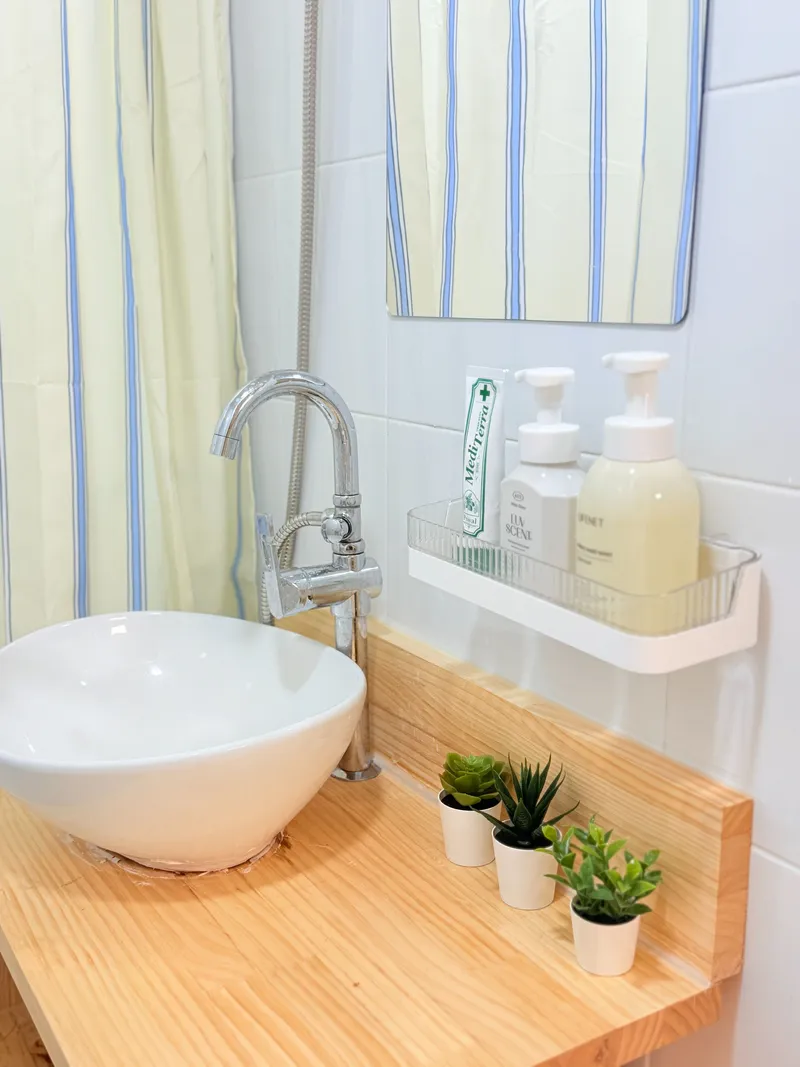 [Guro, Seoul] Fully furnished, white wood-toned two-room apartment, 10 minutes from Gaebong Station 19