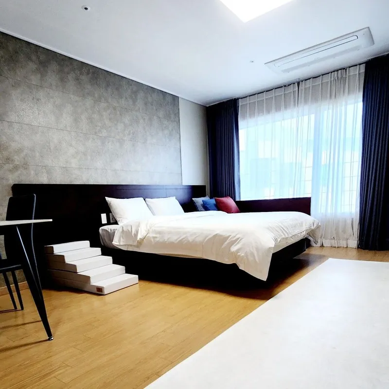 [Gangneung] One-month living, duplex terrace right in front of the beach 2