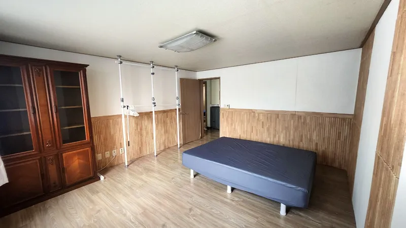 [충남 천안] 직산 마트 앞 방3, 침대3 가족단위, 팀단위 방문 최고 4