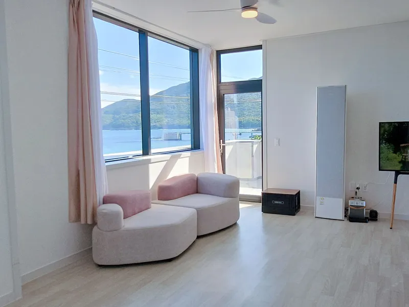 [Geoje] Hakdong Mongdol 3-Second Sea View Terrace Accommodation 5