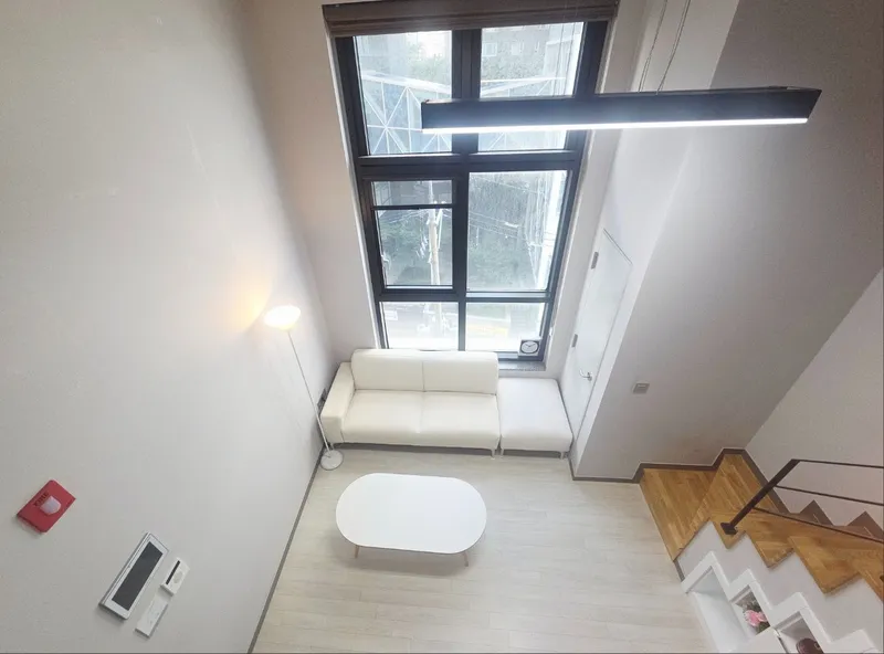 [Gangdong, Seoul] 4-person duplex, 5-minute walk from Cheonho Station, adjacent to Jamsil 8