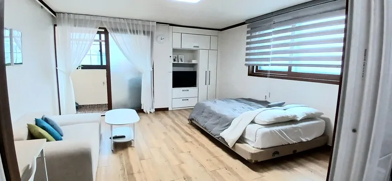 [Gunsan] A detached one-room apartment with a good location and a playground-like feel 2